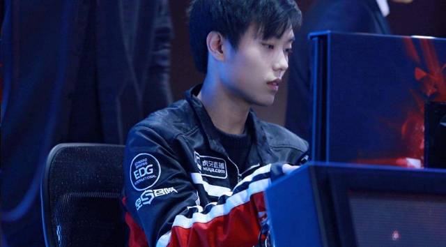 莫德里奇式转会再现？前皇马队长想去五大联赛，意甲成其主要选择