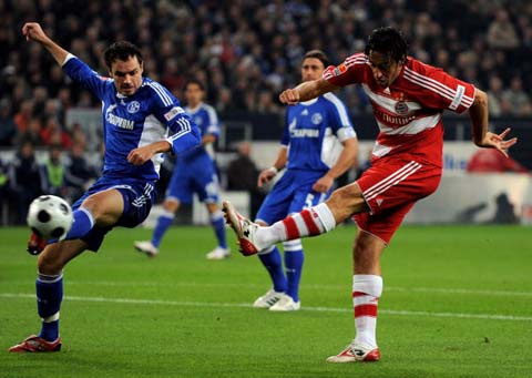 和中场的 和中场的